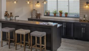 Transitional Black Bar Transitional Black Bar